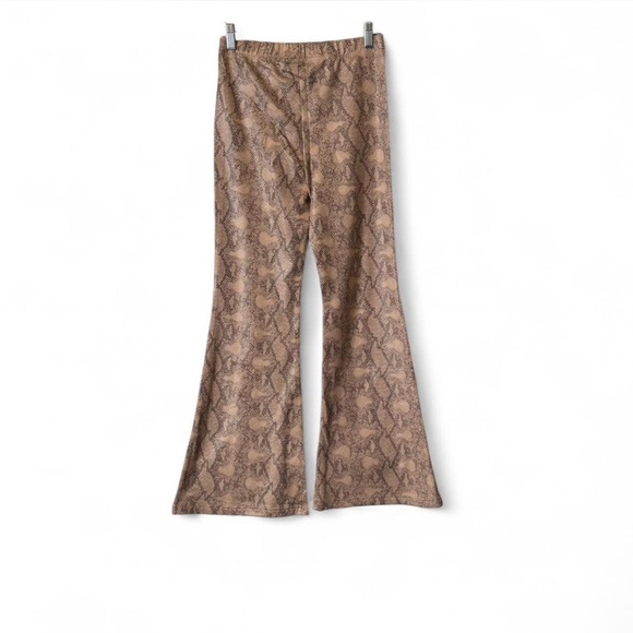 ‎Snake Print High Waist Flare Pants - Picture 2 of 14